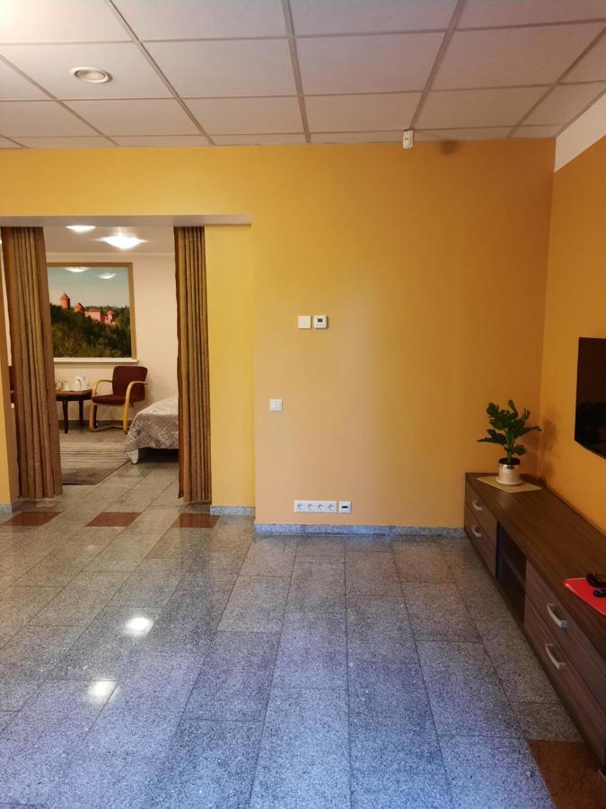 Hotel Pils With Self-Check In Sigulda Esterno foto