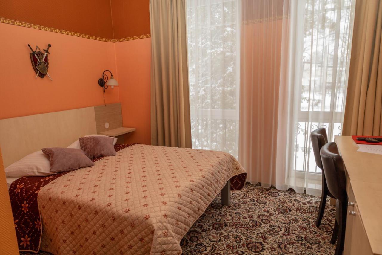 Hotel Pils With Self-Check In Sigulda Esterno foto