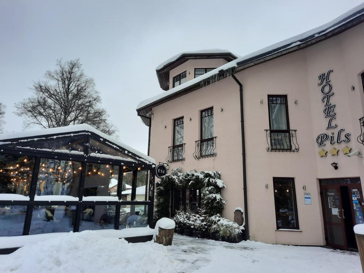 Hotel Pils With Self-Check In Sigulda Esterno foto