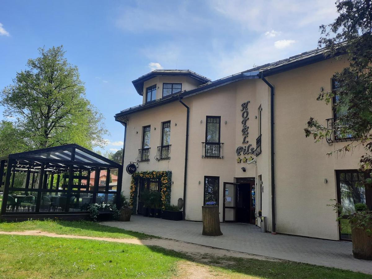 Hotel Pils With Self-Check In Sigulda Esterno foto