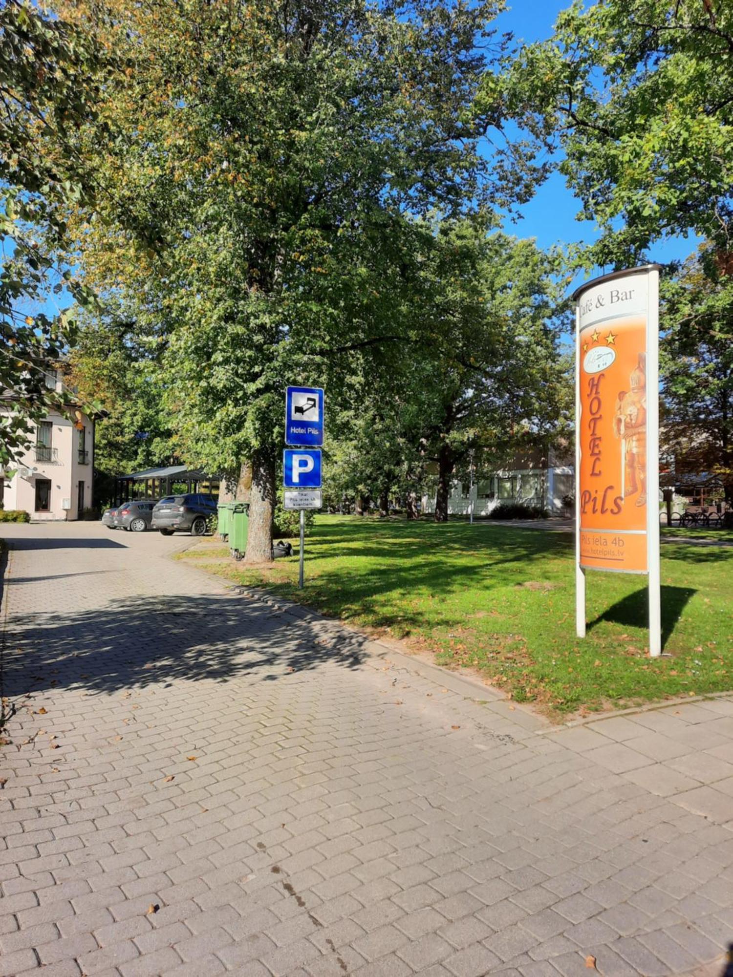 Hotel Pils With Self-Check In Sigulda Esterno foto
