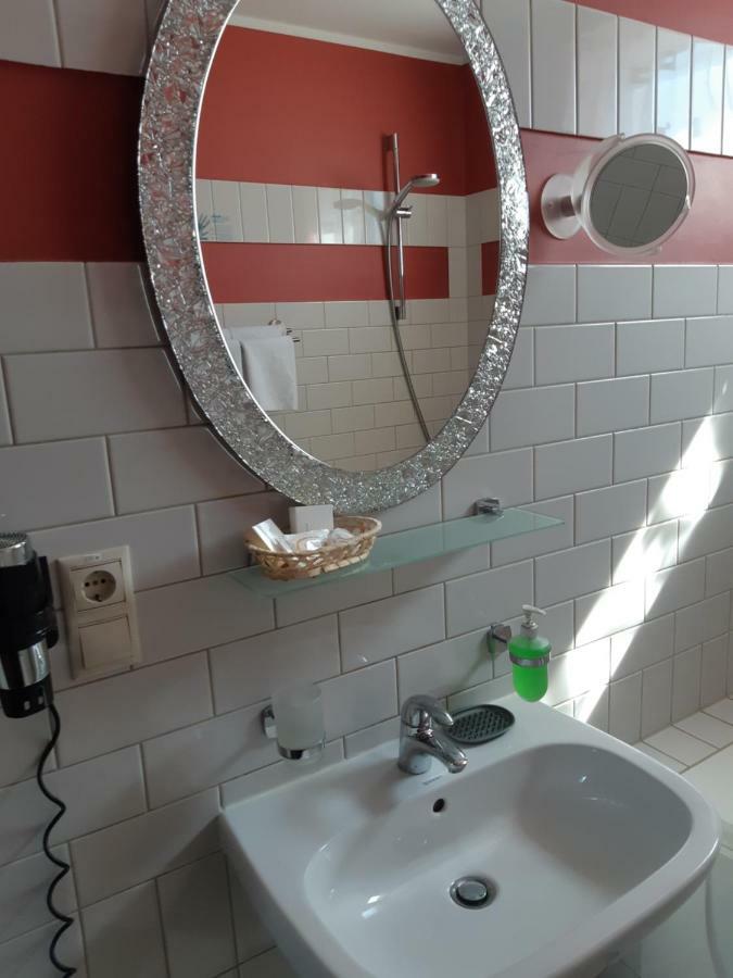 Hotel Pils With Self-Check In Sigulda Esterno foto